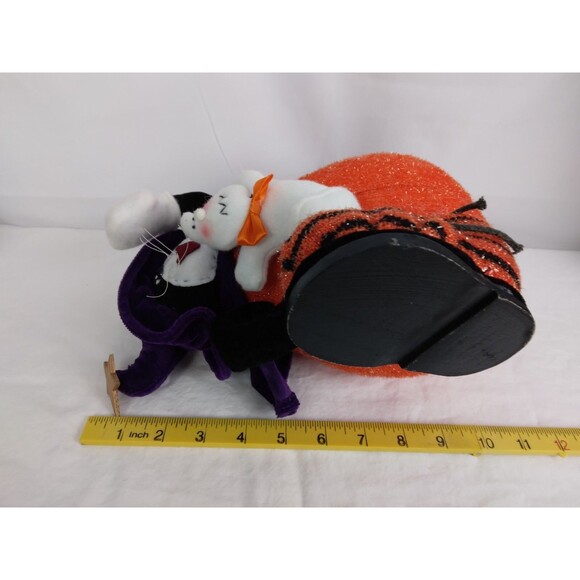 Witch Cat Halloween Decor Figurine Shelf Sitter Cute Halloween Decor Whimsical - Picture 8 of 9